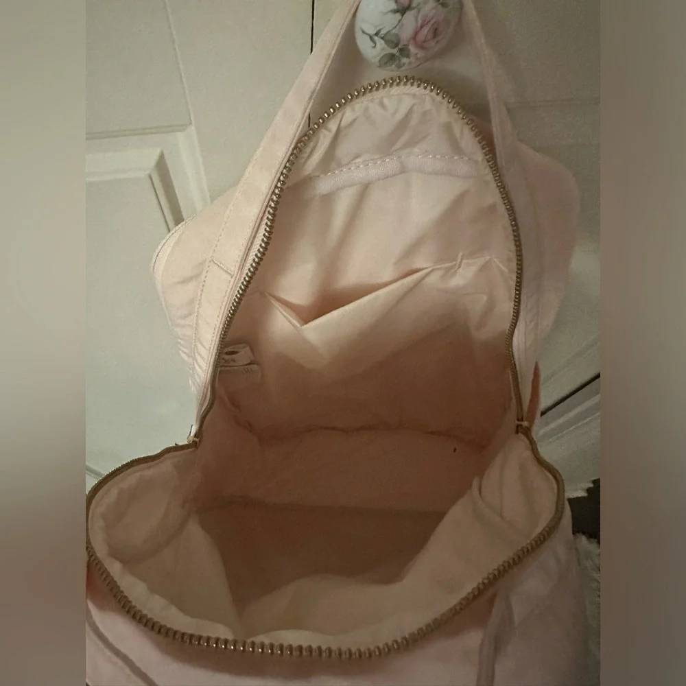 HERSCHEL SUPPLY CO.
Orion Mid-Volume Backpack 18.5L - Picture 9 of 9